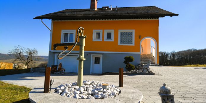 Haus in Panoramalage auf einer Anhöhe zum Spitzen-Preis!
